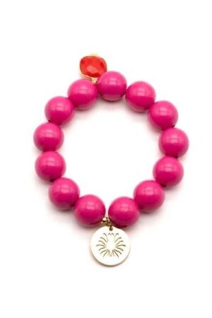 Schmueckstueck Schmueckstueck Cosmopolitan  Schmueckstueck Schmueckstueck Cosmopolitan