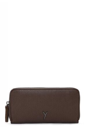 Suri Frey Suri Frey  Suri Frey Suri Frey